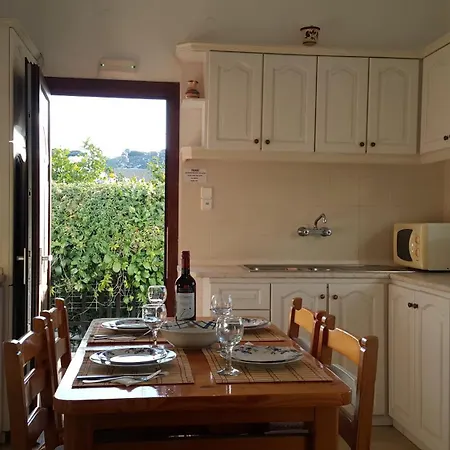 Voulas Garden 4family Апартаменты