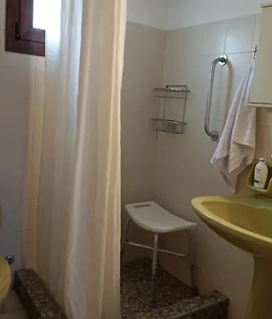 Voulas Garden 4family * Липси