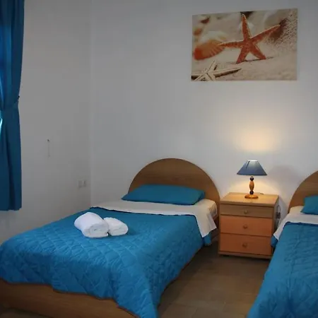 Voulas Garden 4family Липси